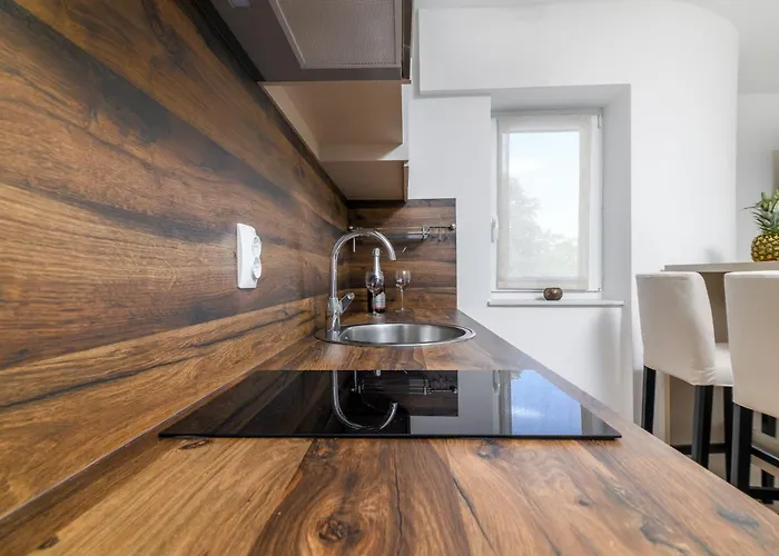 Graz By Interhome Ρόβινι