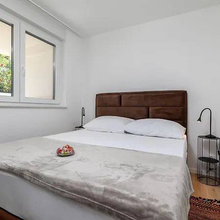 Graz By Interhome Apartment Rovinj